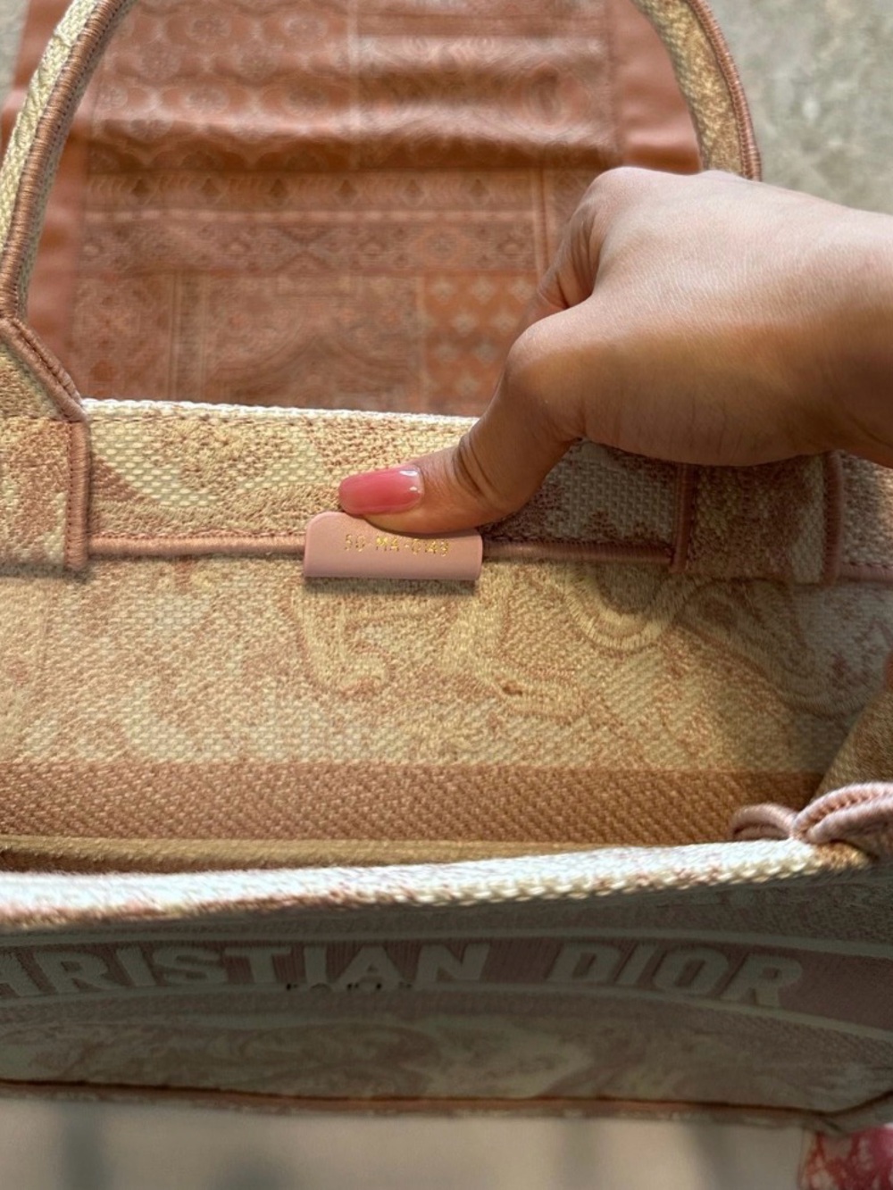 Dior medium Pink Book Tote!!💖 - Picture 7 of 8